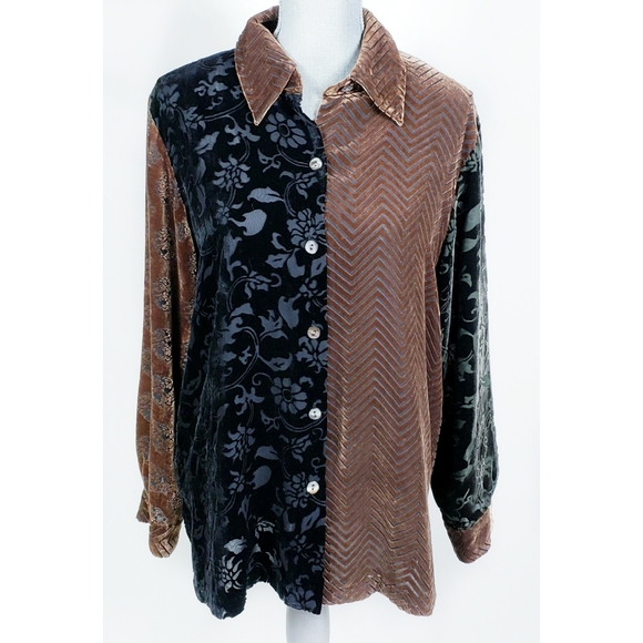 Koos Of Course Tops - KOOS Of Course! Shirt Flocked Velvet Button Down S